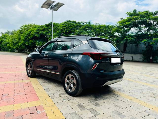 https://images10.gaadi.com/usedcar_image/4518538/original/processed_6ad1422b066d4320e7fcd025d787044e.jpg?imwidth=6402