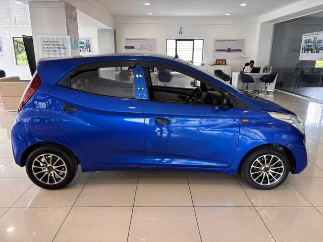 https://images10.gaadi.com/usedcar_image/4518545/original/processed_2b79d2c863365e7e0f5f0f7b38b41516.jpg?imwidth=6401