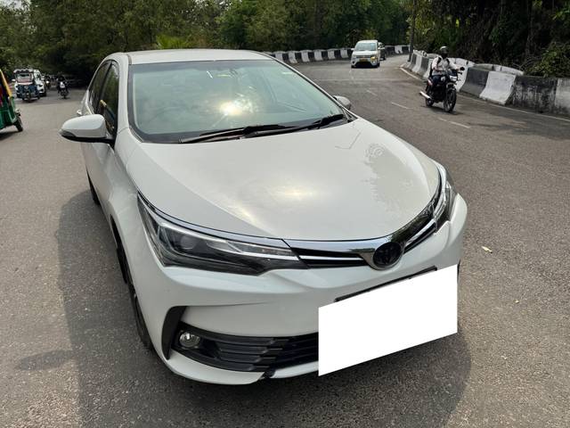https://images10.gaadi.com/usedcar_image/4518546/original/processed_77178a4c-ba9f-4aef-a9ec-38be76b4ae4a.jpg?imwidth=6400