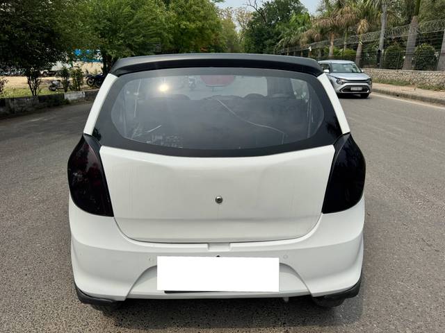 https://images10.gaadi.com/usedcar_image/4518582/original/processed_10017c81-f628-496f-be41-c44535a2d622.jpg?imwidth=6402