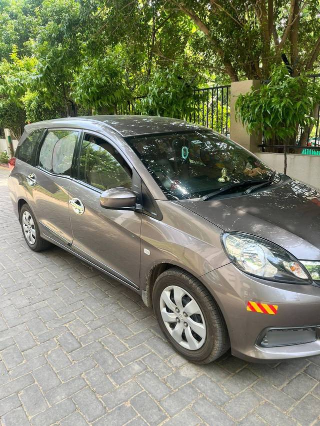 https://images10.gaadi.com/usedcar_image/4518612/original/processed_207366d8-e5d1-4826-ae25-6d6fe2620311.jpg?imwidth=6401