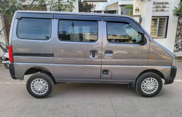 https://images10.gaadi.com/usedcar_image/4518657/original/processed_cf9f2a5d88a17546060cb05e3f5d70a0.jpg?imwidth=6401