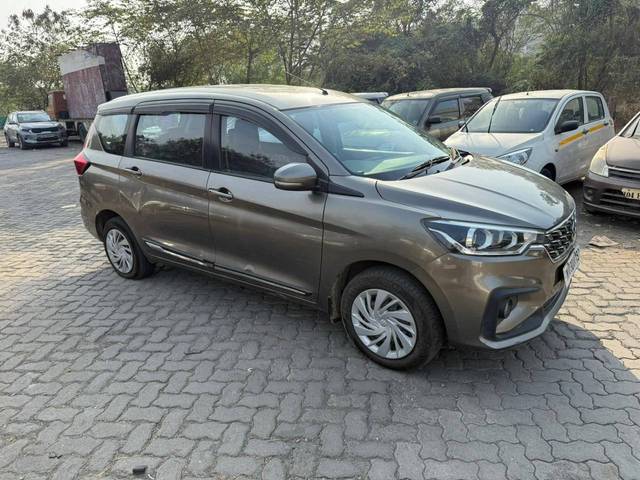 https://images10.gaadi.com/usedcar_image/4518659/original/processed_19daa99ef9bef52bcaf4a572d439c68b.jpg?imwidth=6401