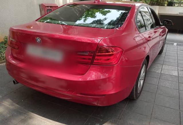 https://images10.gaadi.com/usedcar_image/4518680/original/005d37ca-b41e-40bd-a1af-252adb49bead.?imwidth=6401