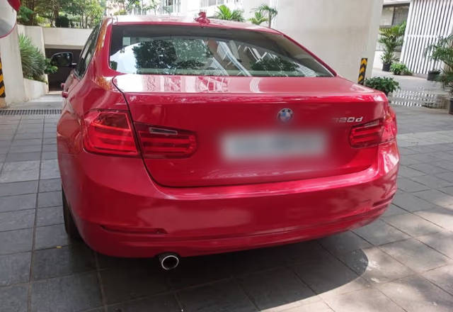 https://images10.gaadi.com/usedcar_image/4518680/original/c66a3910-a754-41c8-b15c-44140b7e5b2b.?imwidth=6402