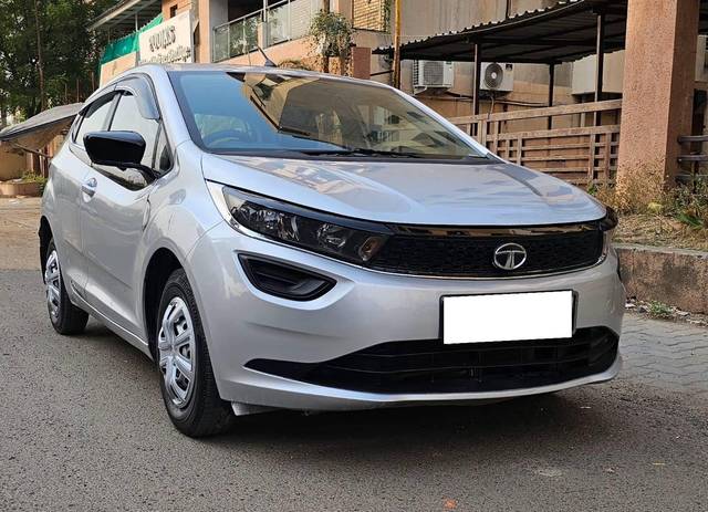 https://images10.gaadi.com/usedcar_image/4518726/original/processed_2a903e9639c60a91989aa84afa0fdcc7.jpg?imwidth=6400