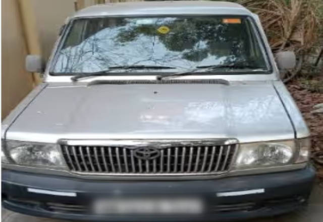 https://images10.gaadi.com/usedcar_image/4518749/original/612a22d4-9a9d-4c4d-8b44-70077b195693.?imwidth=6400