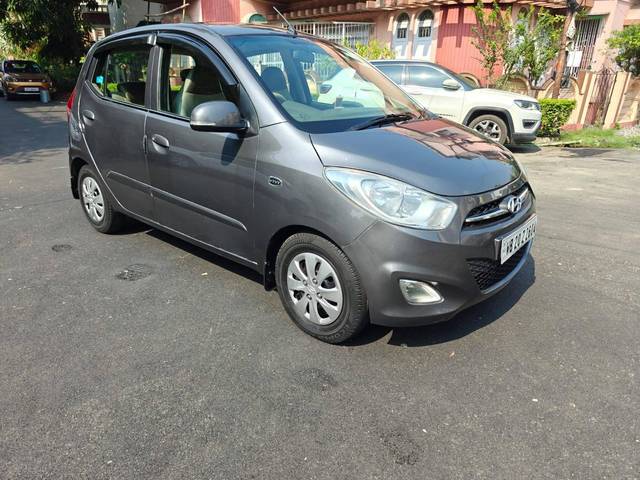 https://images10.gaadi.com/usedcar_image/4518765/original/processed_230af1d581449169f3c38704b16b8ce9.jpg?imwidth=6400