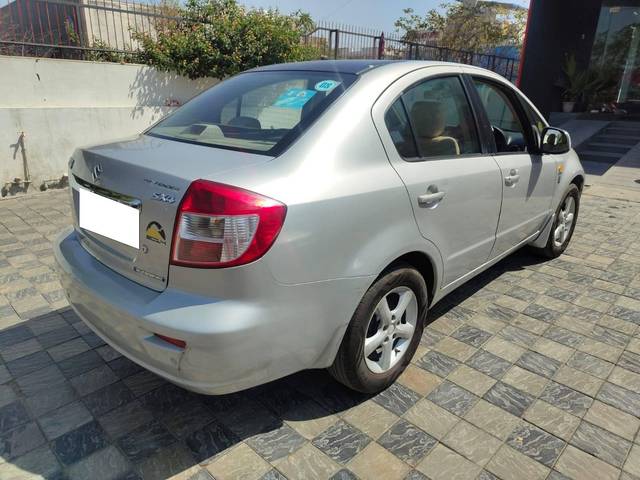 https://images10.gaadi.com/usedcar_image/4518772/original/processed_1925c633f699e25f193292279c0ca677.jpg?imwidth=6401