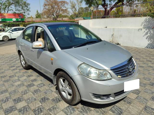 https://images10.gaadi.com/usedcar_image/4518772/original/processed_cc16ce81c5163cb54689fe633c4bf181.jpg?imwidth=6400