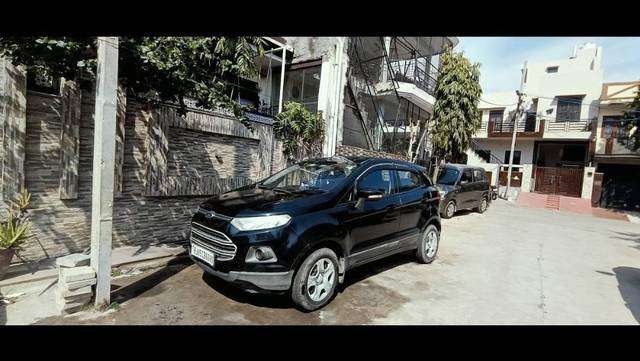 https://images10.gaadi.com/usedcar_image/4518786/original/processed_736a8352-e264-4083-a2ed-c83060e996d9.jpg?imwidth=6400