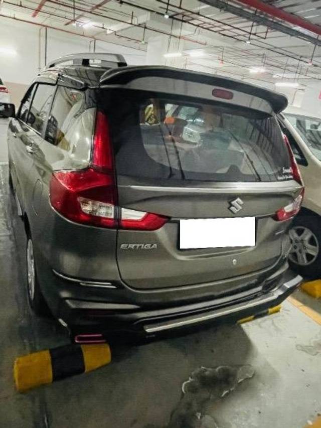 https://images10.gaadi.com/usedcar_image/4518839/original/processed_ab34c8c5-5033-4522-bcb6-b6f3106942c4.jpeg?imwidth=6402