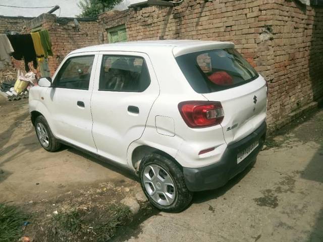 https://images10.gaadi.com/usedcar_image/4518841/original/processed_0af22bc2-4f90-466c-b336-4b6a8272425b.jpg?imwidth=6402