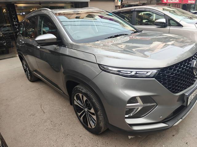https://images10.gaadi.com/usedcar_image/4518848/original/processed_ffd1fb3372ce720231deb70048102c24.jpg?imwidth=6401