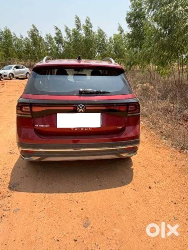 https://images10.gaadi.com/usedcar_image/4518859/original/processed_335b36a3-5c7b-4bfb-8945-076b271a56a9.jpg?imwidth=6401