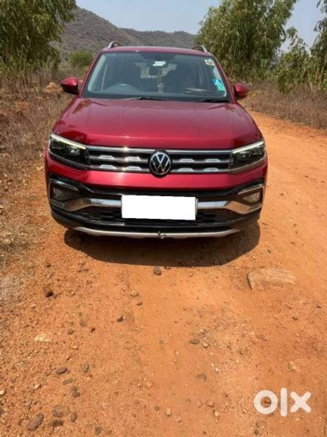 https://images10.gaadi.com/usedcar_image/4518859/original/processed_e192d513-3d54-4cf9-8882-5c7a3ceadf96.jpg?imwidth=6400