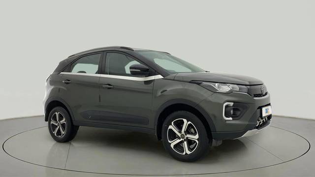 https://images10.gaadi.com/usedcar_image/4518860/original/e43cc410e67f2b0bb625389b59f411a5.jpg?imwidth=6400