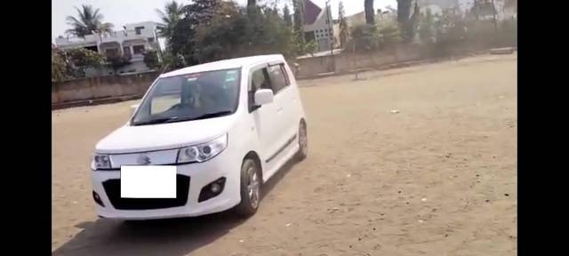 https://images10.gaadi.com/usedcar_image/4518939/original/processed_e2a985dd-4233-4b08-8e18-27e9d91fd86a.jpg?imwidth=6400