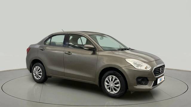 https://images10.gaadi.com/usedcar_image/4518991/original/21d27f135a211bc2d6b702606d934e00.jpg?imwidth=6400