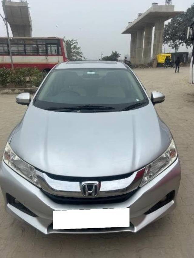 https://images10.gaadi.com/usedcar_image/4519007/original/processed_cebc573c-bef1-4806-9253-d1a07b269430.jpeg?imwidth=6400