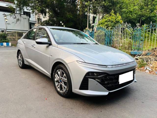 https://images10.gaadi.com/usedcar_image/4519069/original/processed_b5d818937feca0ac0511319fa32c2d9a.jpg?imwidth=6400