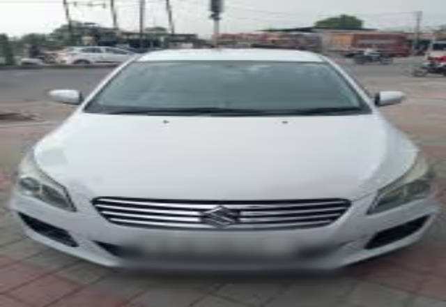 https://images10.gaadi.com/usedcar_image/4519071/original/160bf0b1-4dd3-4902-b7c6-66faf4c72d82.?imwidth=6400
