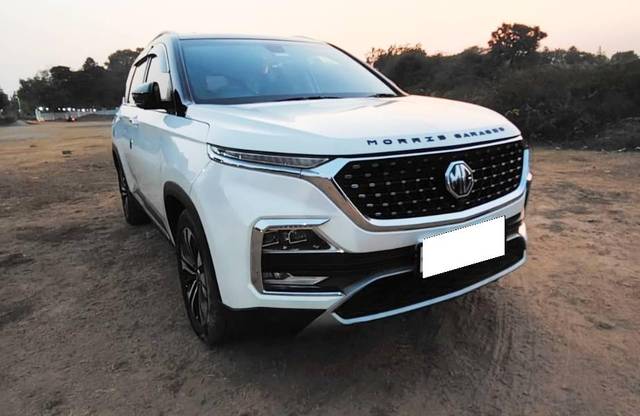 https://images10.gaadi.com/usedcar_image/4519073/original/processed_d20910ca-4cb5-4ec3-a570-700f3df5d638.jpg?imwidth=6400