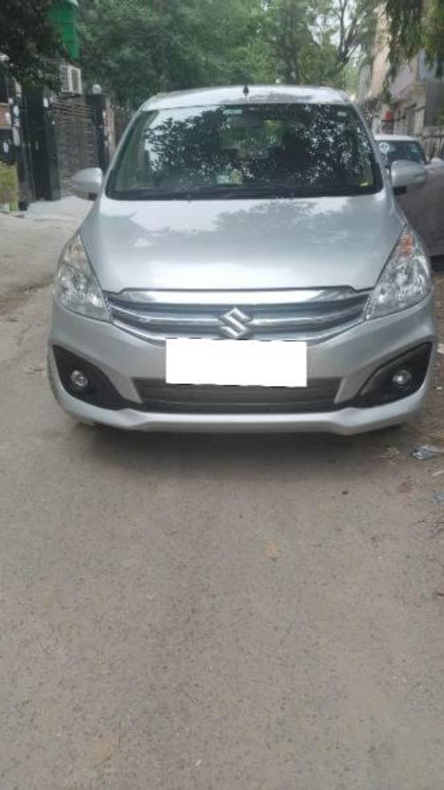 https://images10.gaadi.com/usedcar_image/4519076/original/processed_040e3ba9-e1ab-46e1-964b-f914ef3292b0.jpg?imwidth=6400