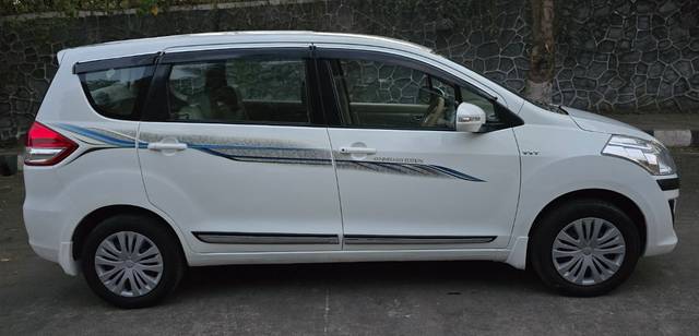 https://images10.gaadi.com/usedcar_image/4519083/original/d6d52e0c0dc345594dade09bc18beceb.jpg?imwidth=6402