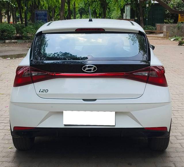 https://images10.gaadi.com/usedcar_image/4519124/original/processed_65cabcd4e7242938c04851d9f0da27f6.jpg?imwidth=6401