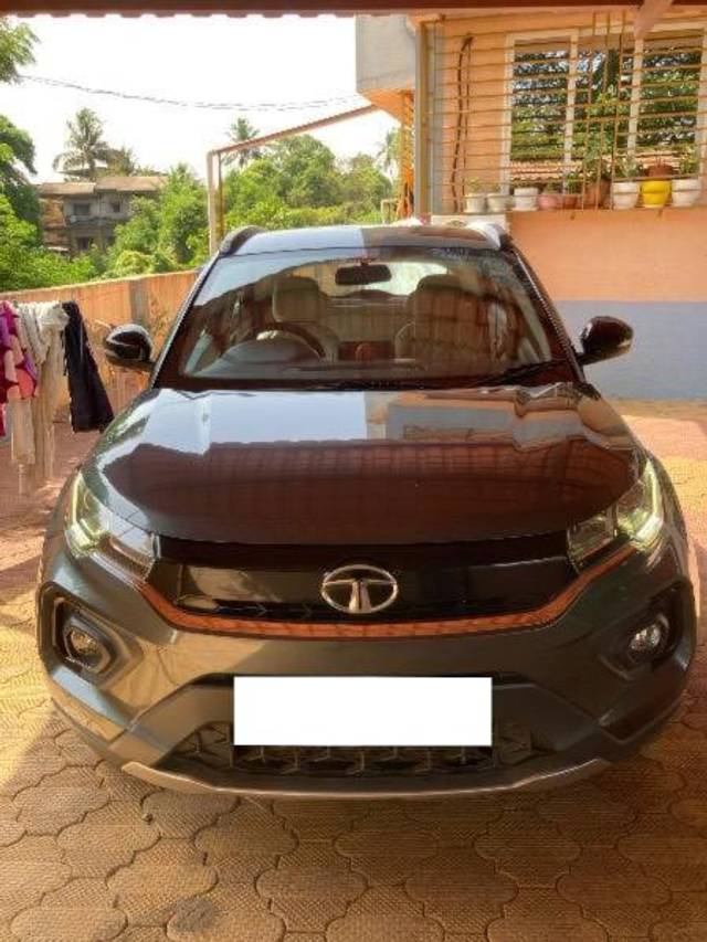 https://images10.gaadi.com/usedcar_image/4519133/original/processed_d0a2ff5b-76cb-42d5-aaea-34b4c9da5762.jpeg?imwidth=6400