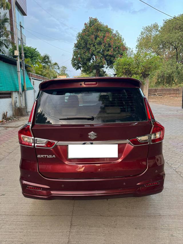 https://images10.gaadi.com/usedcar_image/4519177/original/processed_c2b4c47eb32a733be2c1b68ff6e84880.jpg?imwidth=6401