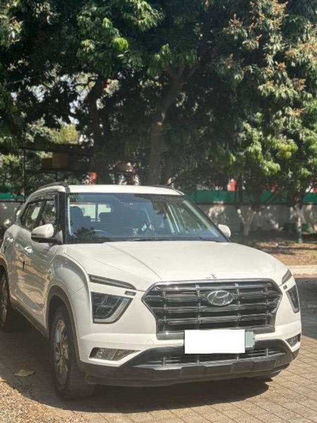 https://images10.gaadi.com/usedcar_image/4519178/original/processed_811ae49e-c92e-4cf7-89e7-8df6750fb8f9.jpeg?imwidth=6400