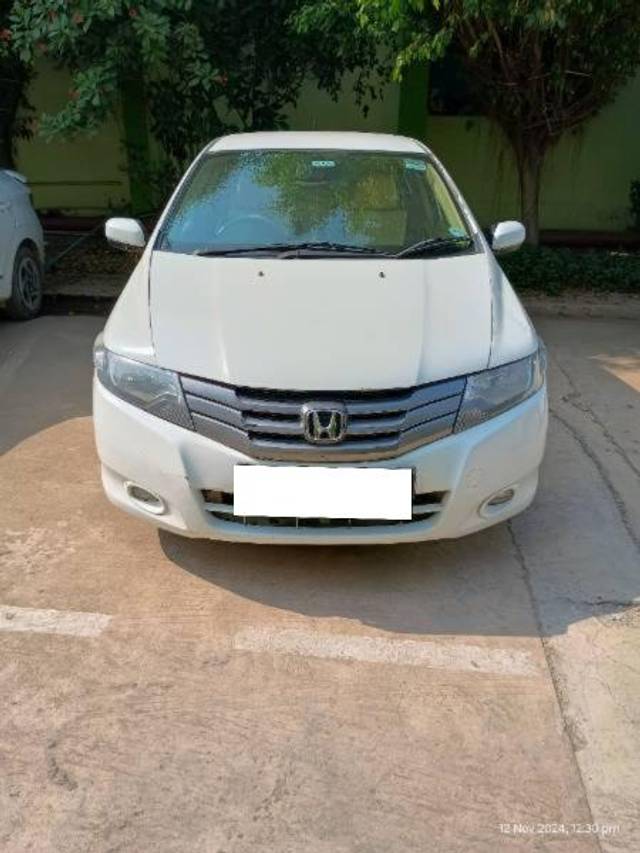 https://images10.gaadi.com/usedcar_image/4519255/original/processed_bd46f27f-7ee3-482e-9c8b-e43822b65c4a.jpg?imwidth=6402