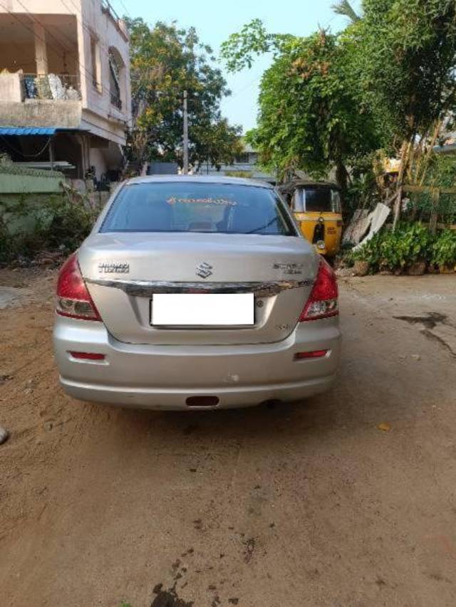 https://images10.gaadi.com/usedcar_image/4519287/original/processed_58b57a2d-a764-4e8d-abde-b972ce83e9b1.jpg?imwidth=6402