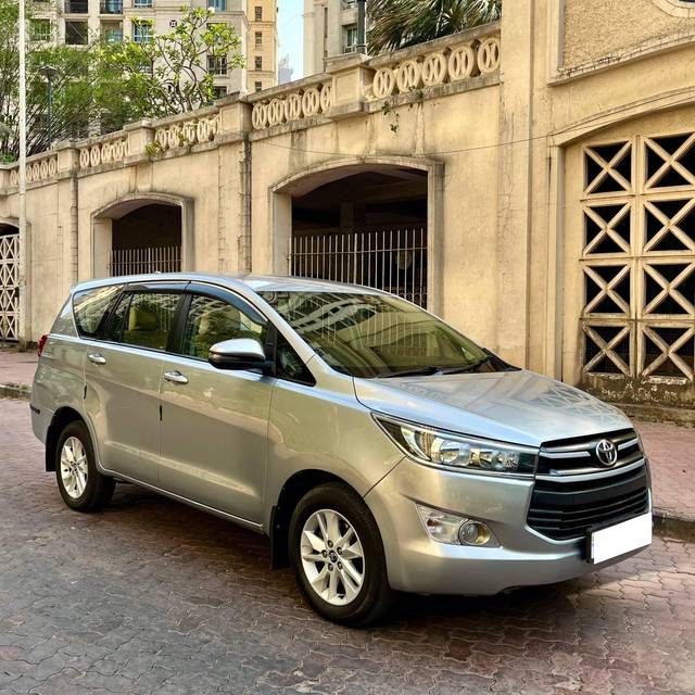 https://images10.gaadi.com/usedcar_image/4519308/original/processed_df617d1c151494b4bcd27ce71ba8eb39.JPG?imwidth=6400