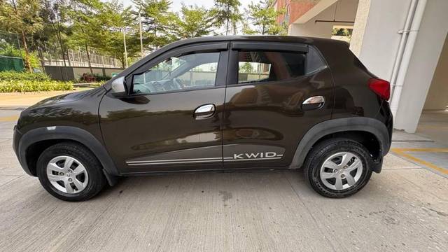 https://images10.gaadi.com/usedcar_image/4519364/original/processed_ad40a16c-49bf-410b-8918-abcc132de5b5.jpg?imwidth=6402