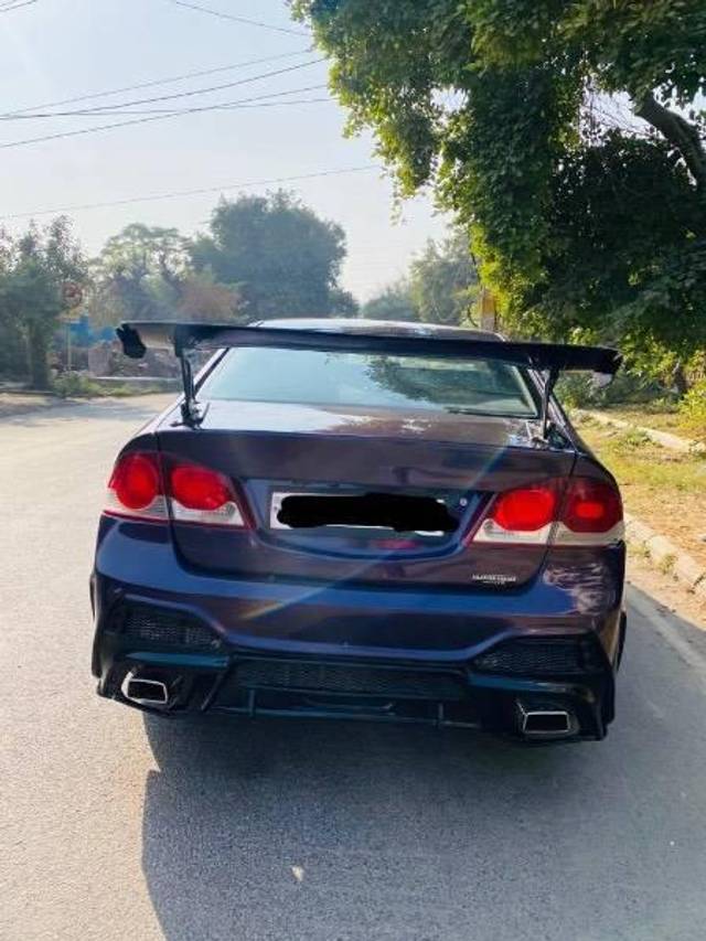 https://images10.gaadi.com/usedcar_image/4519365/original/processed_4984e548-8277-45c6-a7a4-65245b8cb4a2.jpeg?imwidth=6402