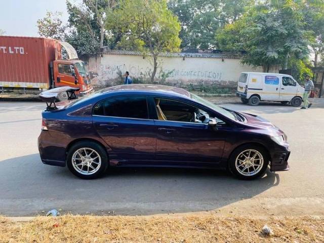 https://images10.gaadi.com/usedcar_image/4519365/original/processed_6d29a426-eb8d-4924-836f-87d0648c7c03.jpeg?imwidth=6401