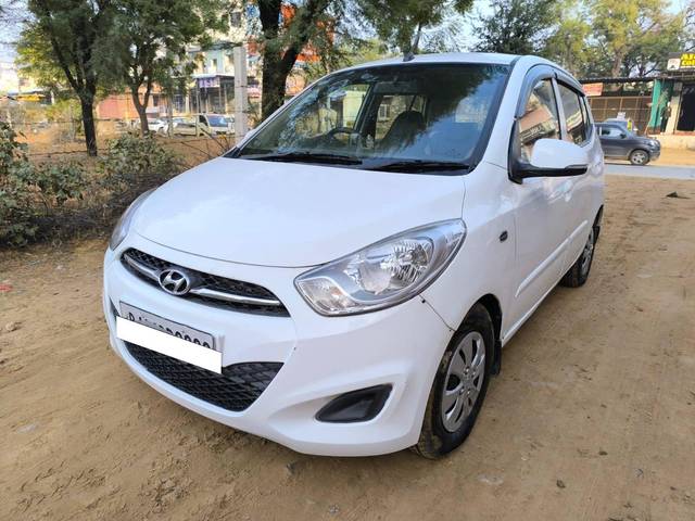 https://images10.gaadi.com/usedcar_image/4519373/original/processed_5922668c407e79bcd3fafcc80a4d0d8e.jpg?imwidth=6402