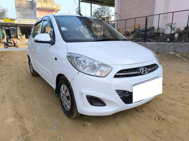 https://images10.gaadi.com/usedcar_image/4519373/original/processed_e5286144c3f8fe9fa463d9da0c362808.jpg?imwidth=6400