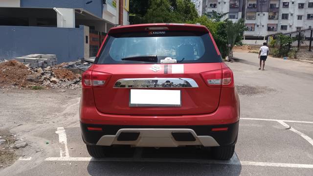 https://images10.gaadi.com/usedcar_image/4519374/original/processed_5390778cb1b1288995f24a05c971d03a.jpg?imwidth=6402