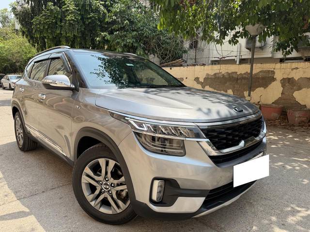 https://images10.gaadi.com/usedcar_image/4519399/original/processed_d7281586ed0fcbb63314ffc8e5566f02.jpg?imwidth=6401