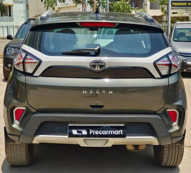 https://images10.gaadi.com/usedcar_image/4519402/original/processed_a77e3bdf98a501f2cb1b6aff2b9dd2f9.jpeg?imwidth=6402
