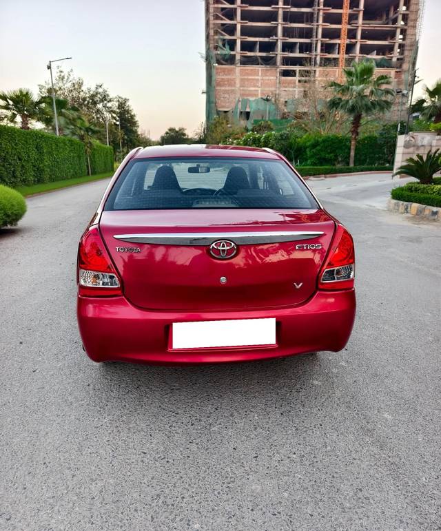https://images10.gaadi.com/usedcar_image/4519404/original/processed_f724b64ce13d22a7c37f32d9d0d281d6.jpg?imwidth=6401