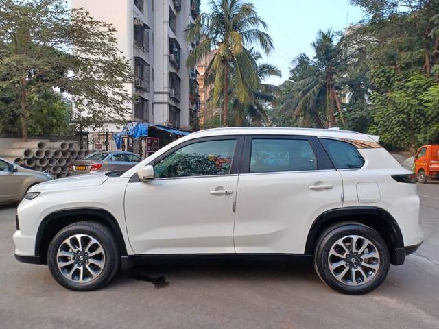 https://images10.gaadi.com/usedcar_image/4519438/original/fc77a98ff08a73dc9252b36f95df71ea.jpeg?imwidth=6402