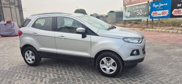 https://images10.gaadi.com/usedcar_image/4519441/original/processed_88678107cde416363ab6ec086b472cb5.jpg?imwidth=6400