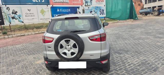 https://images10.gaadi.com/usedcar_image/4519441/original/processed_b4e56f4d13dbb4ddd3e1e9bc9543844a.jpg?imwidth=6402