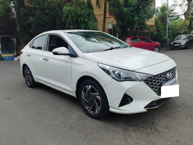 https://images10.gaadi.com/usedcar_image/4519463/original/processed_324c43fdd96d7d8ef920d338154f0587.jpg?imwidth=6400