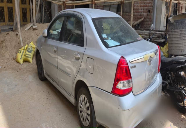 https://images10.gaadi.com/usedcar_image/4519480/original/6caa27f7-8430-4e72-a48e-a8406fb0aea1.?imwidth=6401